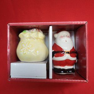 Pfaltzgraff Salt & Pepper 2 Piece Santa and Santa Sack Set 2014